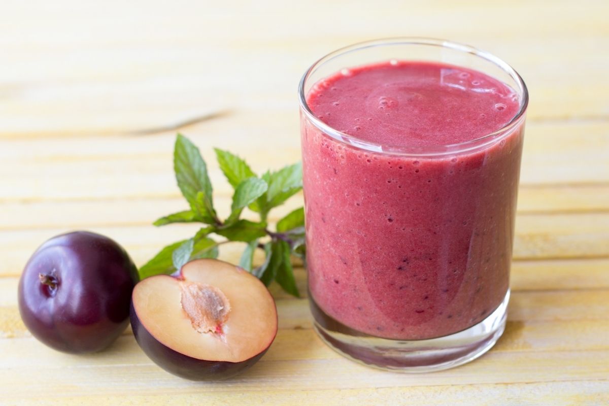 Red Sorrel and Plum Breakfast Smoothie